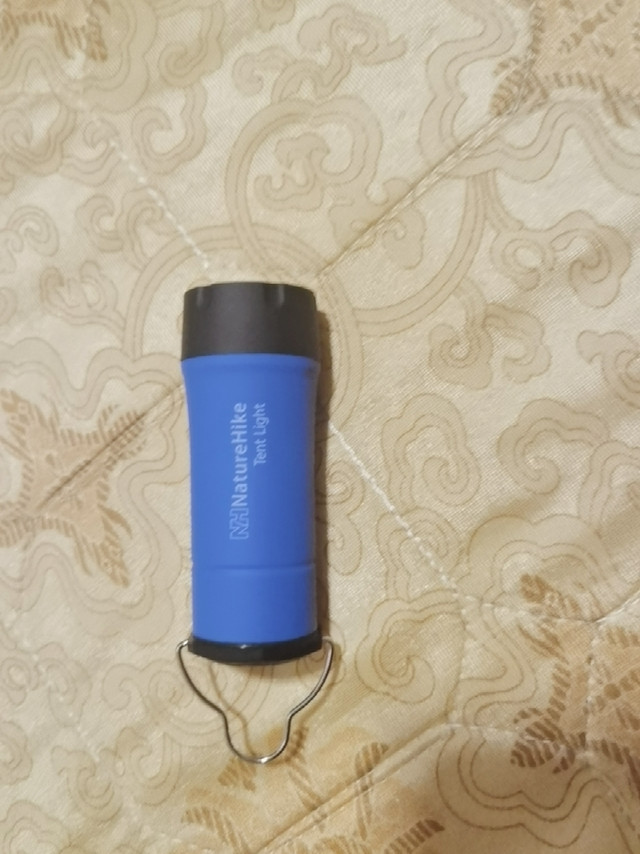 亮度不错，小巧，轻便，价格合适