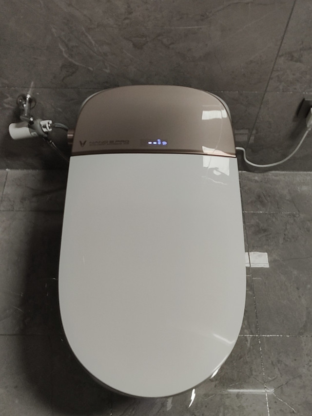 很好很漂亮冲水劲大，安装师傅很给力，a米