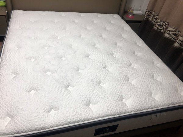 朋友推荐的星夕床垫