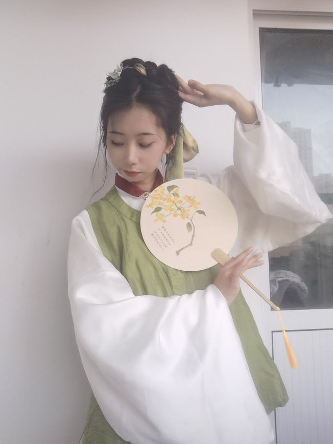 秋木木汉服