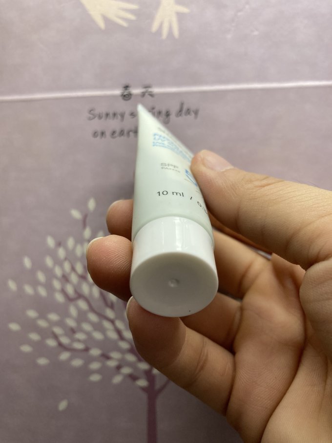 香蒲丽防晒隔离