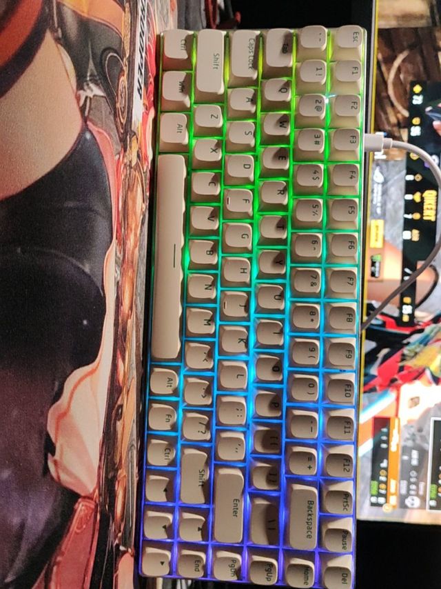 200不到组一个84键盘