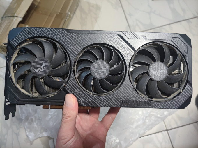 华硕tuf3-rx 5600 xt-o6g-evo显卡怎么样 500的华硕tuf5600xt完美下车