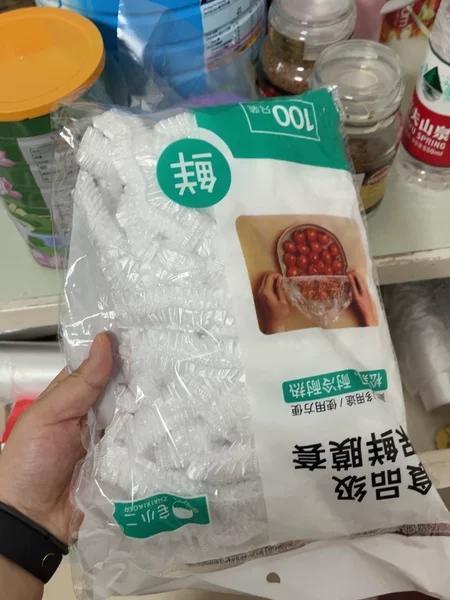质量挺好的 比成卷的保鲜膜用起来方便 