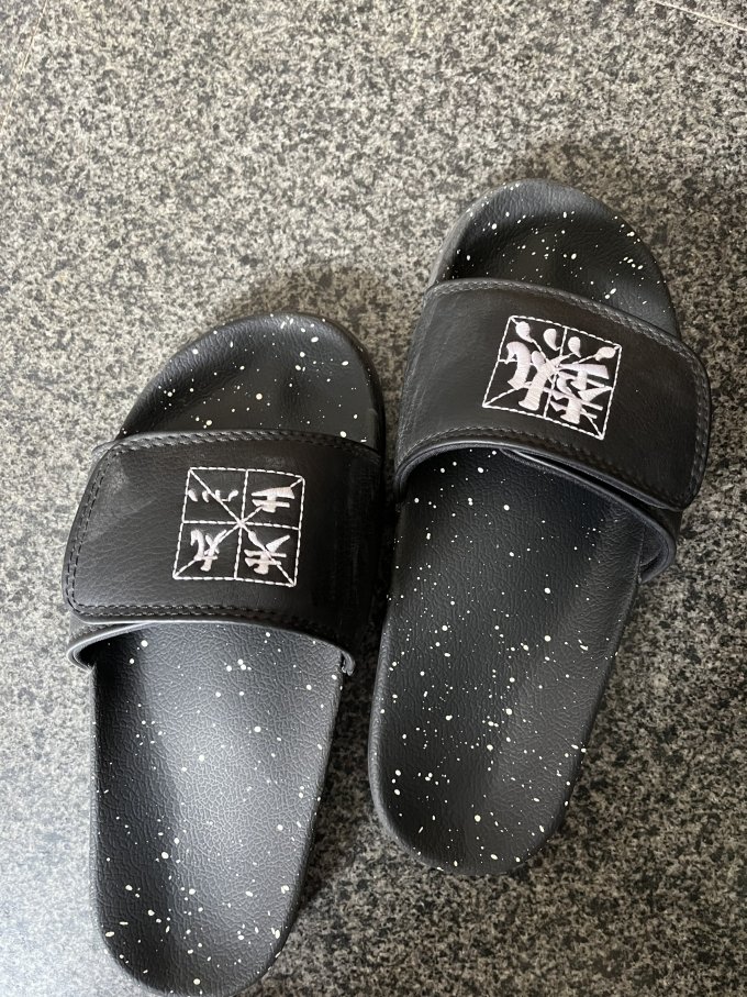 李宁女式拖鞋