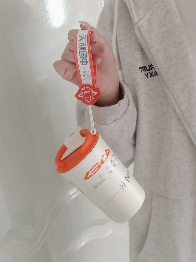 超酷的太空咖啡杯 
