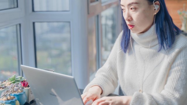 音质给力，同价位无敌。锦瑟香也T2 pro小姐