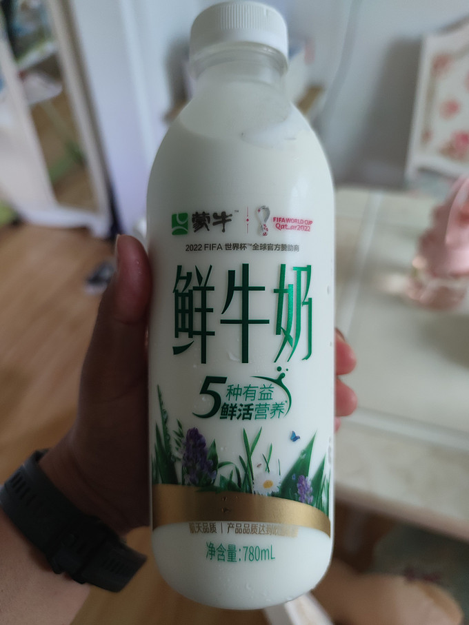 蒙牛全脂牛奶