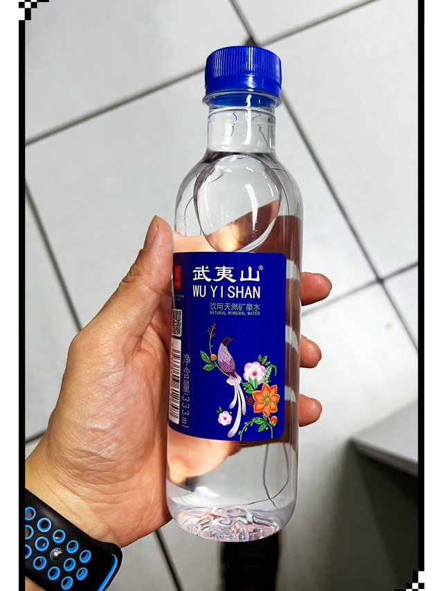 武夷山的水～清爽甘甜和大红袍很配哦！