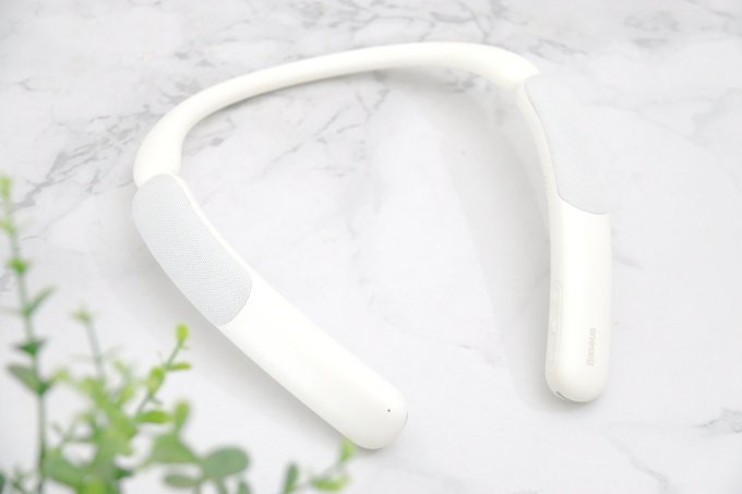 倍思蓝牙音箱