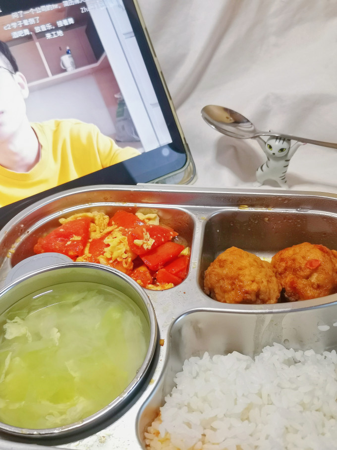 饭盒