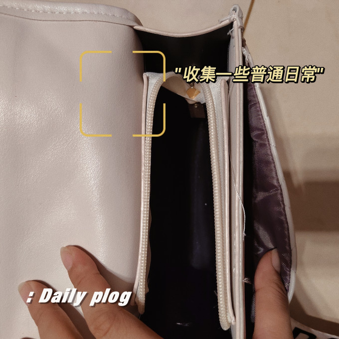 蔻驰女士单肩包