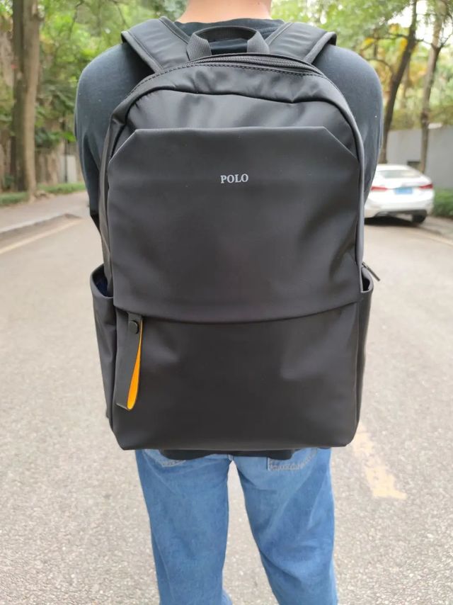 书包内部结构大