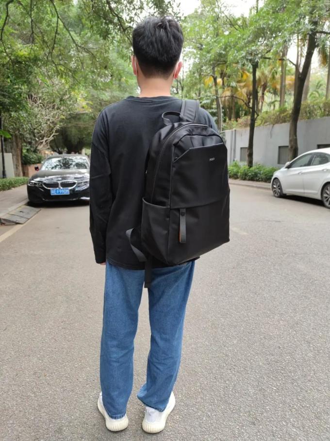 保罗威特男士双肩包