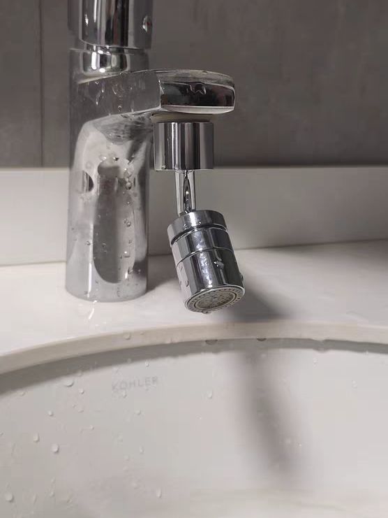 防水花四溅的水龙头