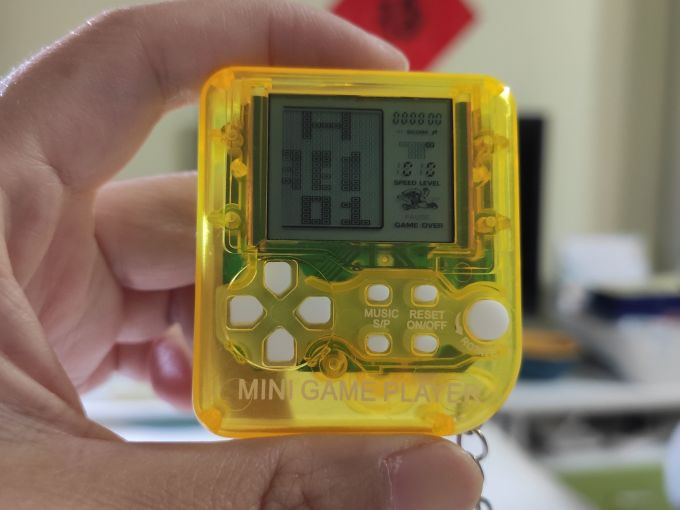 名创优品游戏机怎么样 娃都没见过的石英显示屏游戏机_什么值得买