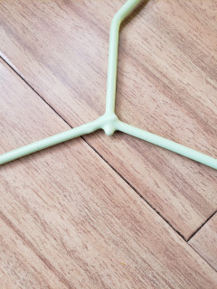 茶花浸塑衣架不易生锈钢丝晒衣架