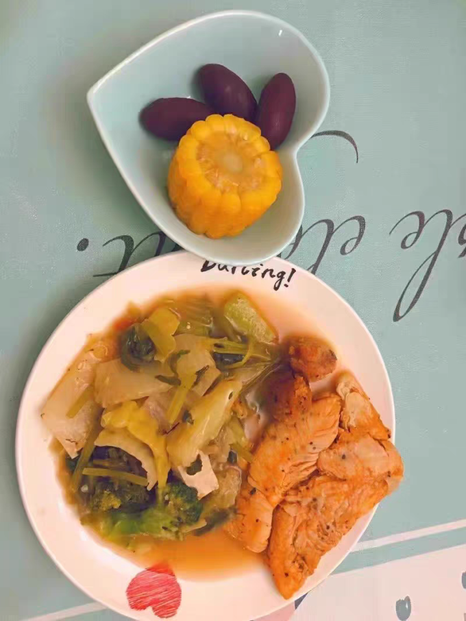 鲨鱼菲特鸡鸭零食