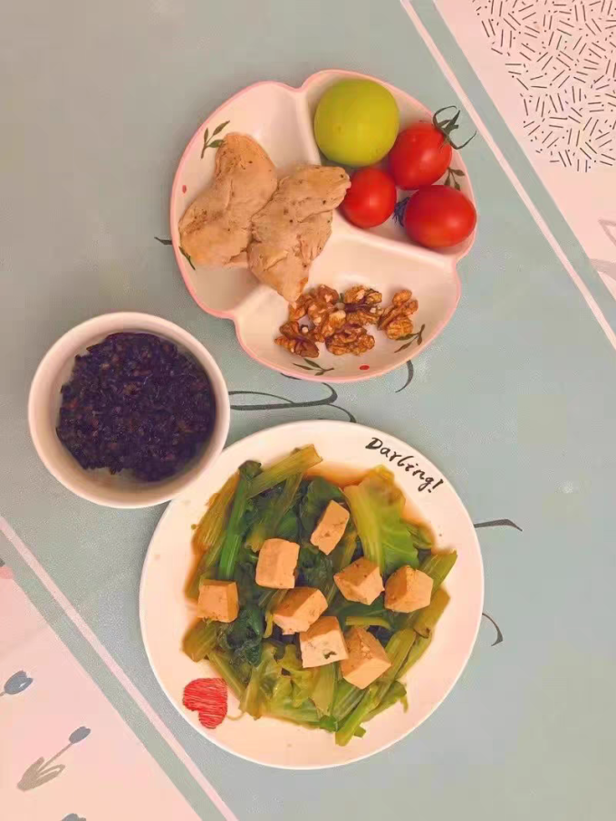 鲨鱼菲特鸡鸭零食