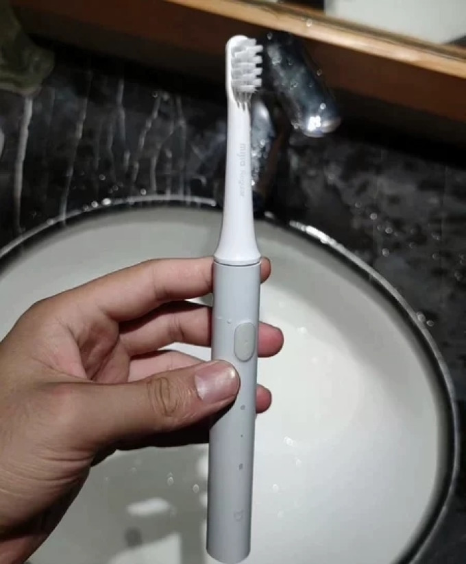 电动牙刷
