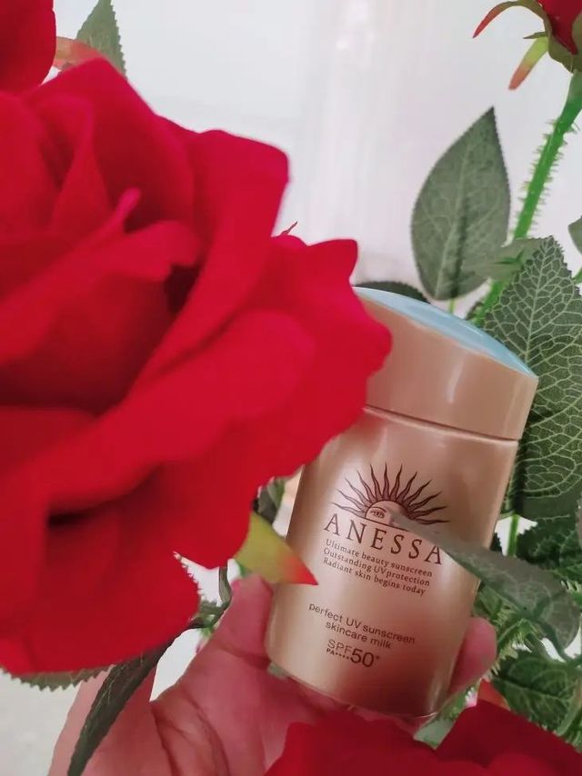 不油腻、轻薄、透气，用上它非常清爽