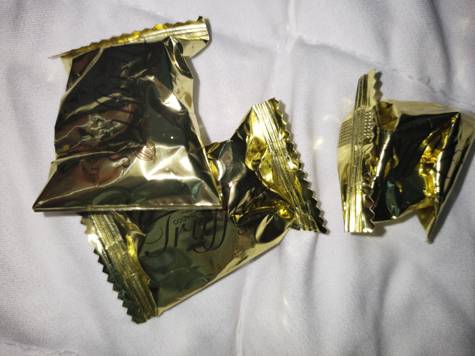 靓小白糖果巧克力