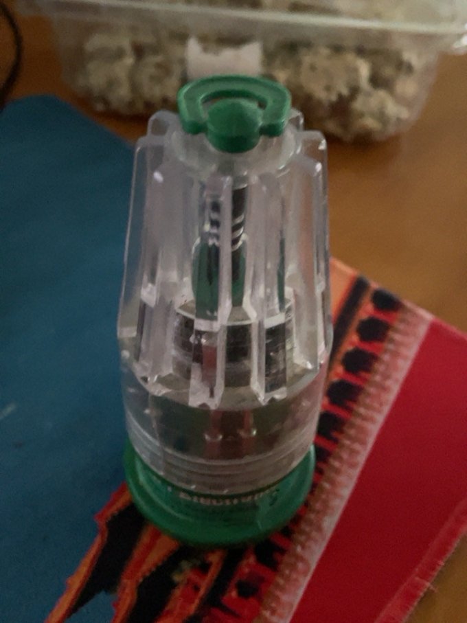 伊莱科螺丝刀