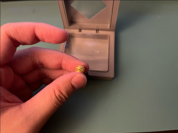 周大福黄金吊坠