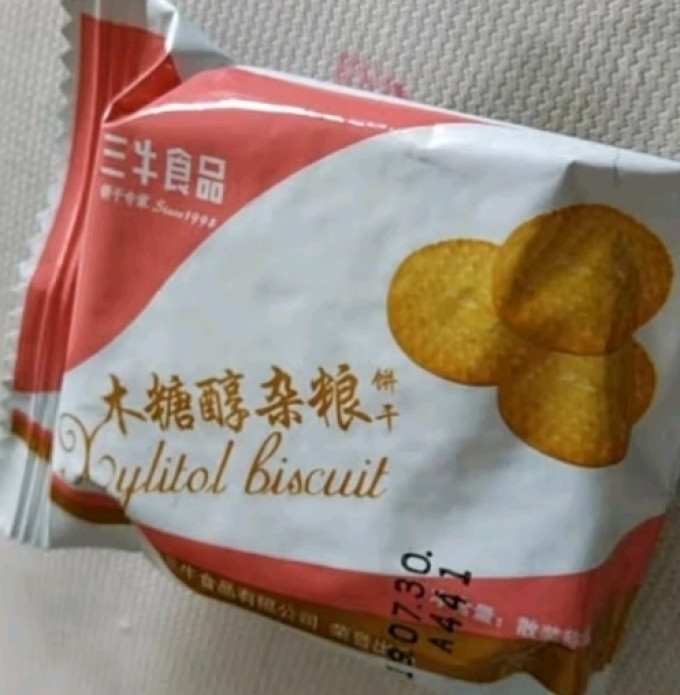 三牛饼干
