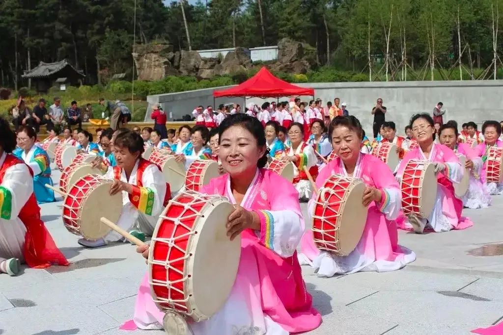 朝鲜族风情演出 ©图源网络