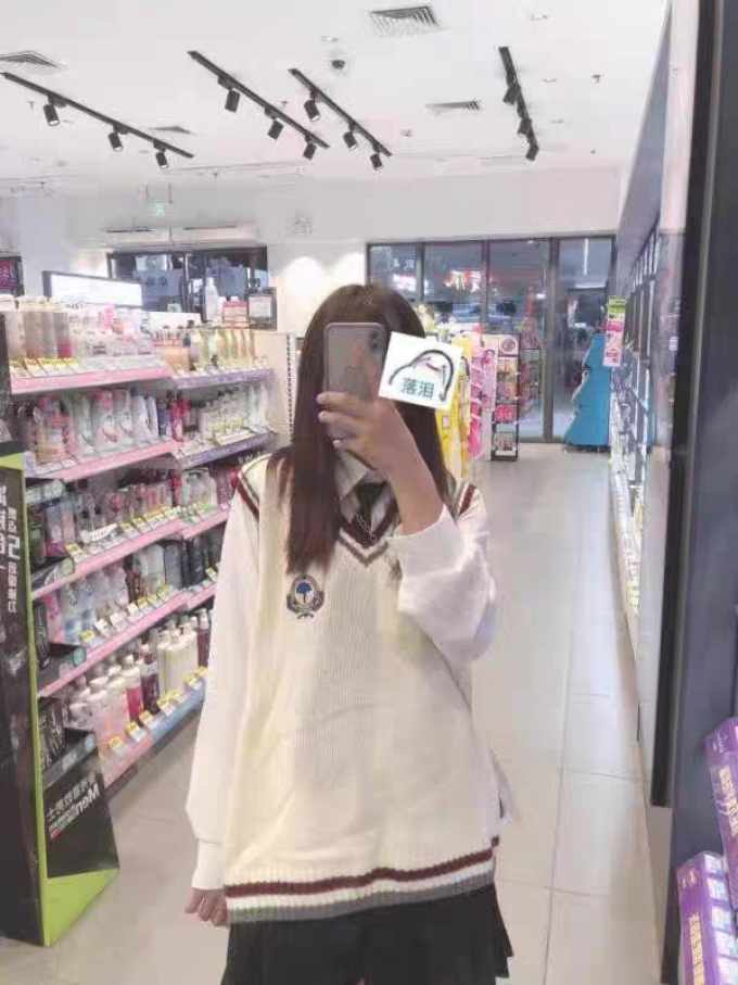 女士毛衣