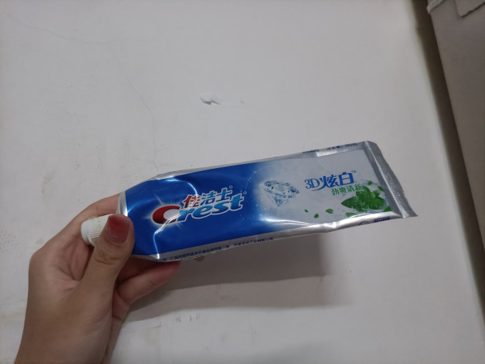 佳洁士牙膏
