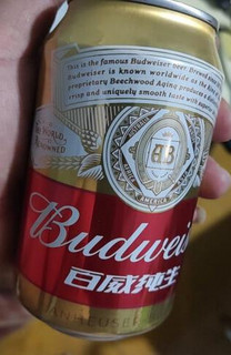 百威（Budweiser）淡色拉格啤酒