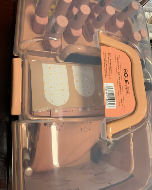 美甲套装工具很齐全 颜色每个都是对的