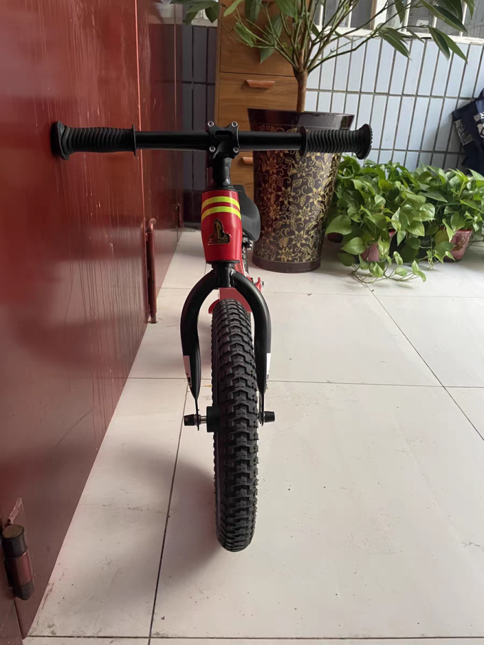 凤凰儿童平衡车