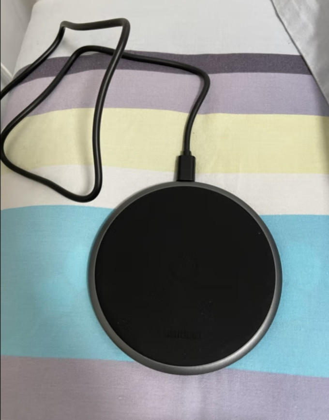 绿联充电器