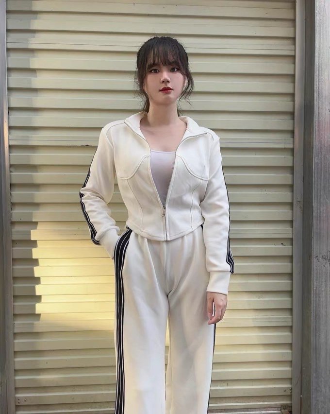 女上装