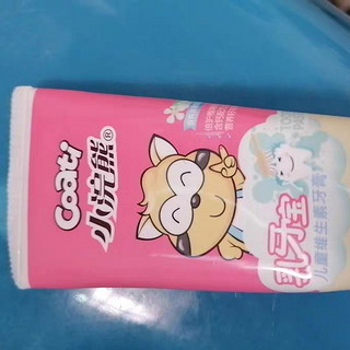 水果味牙膏，让宝宝爱上刷牙