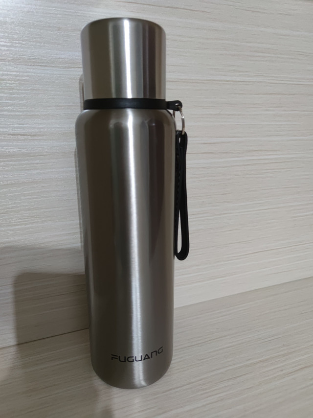 给爸爸买的，材质非常好，做工精细，设计巧