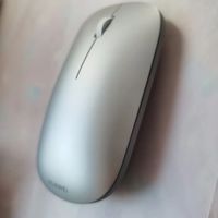 华为鼠标整体产品包装挺高级的，手感很好