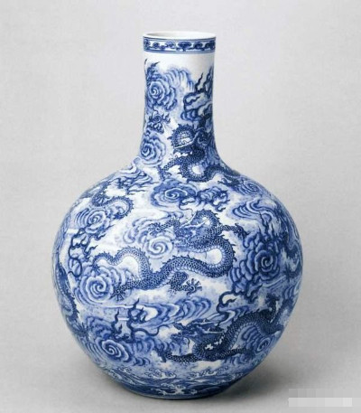 1000欧起拍，912万欧成交：一只中国花瓶在法国引发“竞拍大战”