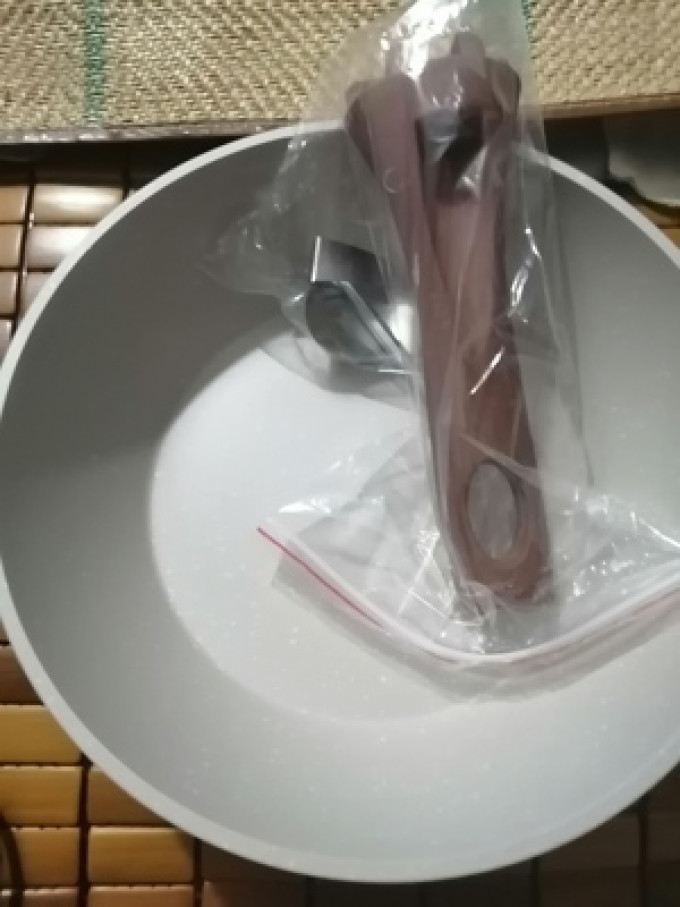 益伟烹饪锅具