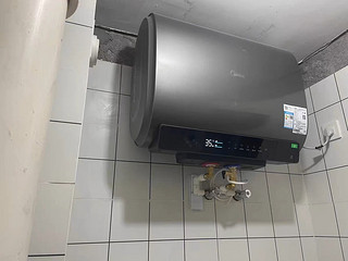 美的电热水器洗澡家用60升储水