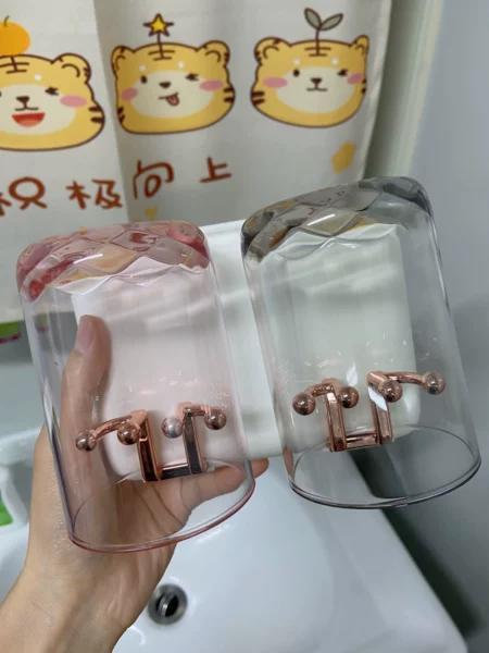 超级好用的牙刷置物架