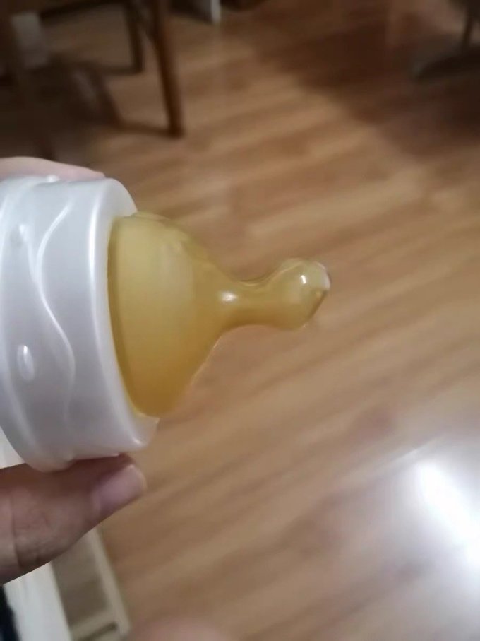 奶嘴