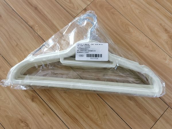 比较适合衣柜使用的衣架
