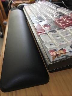 挺舒服的，软硬度适中