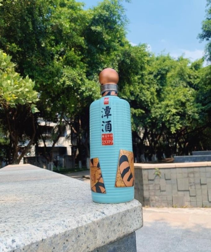 潭酒白酒