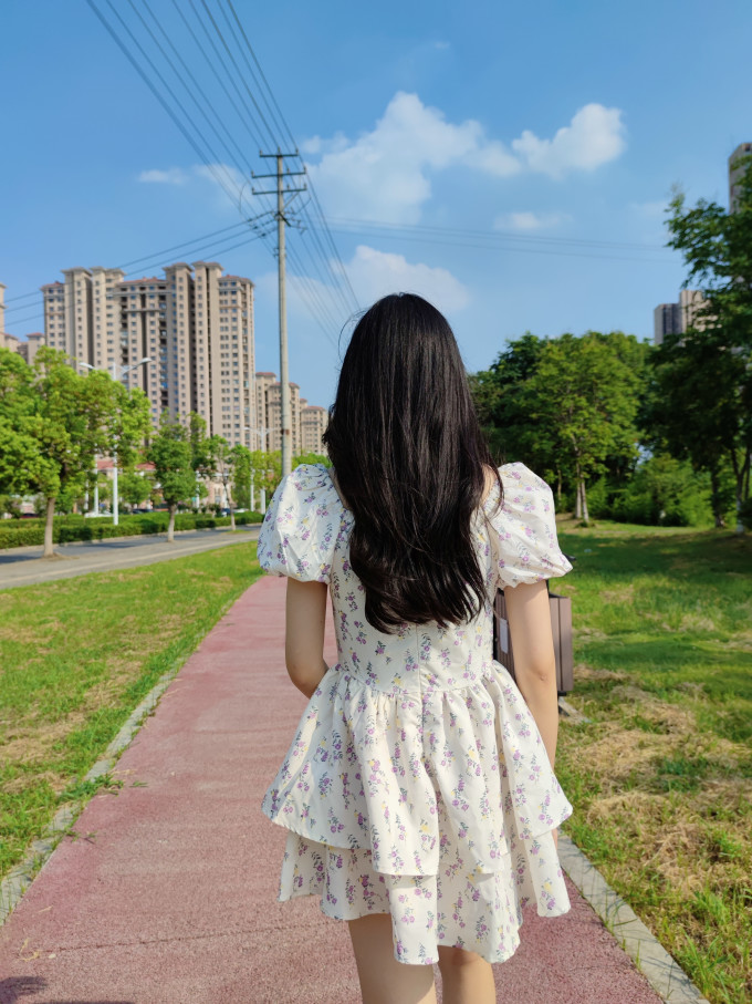连衣裙