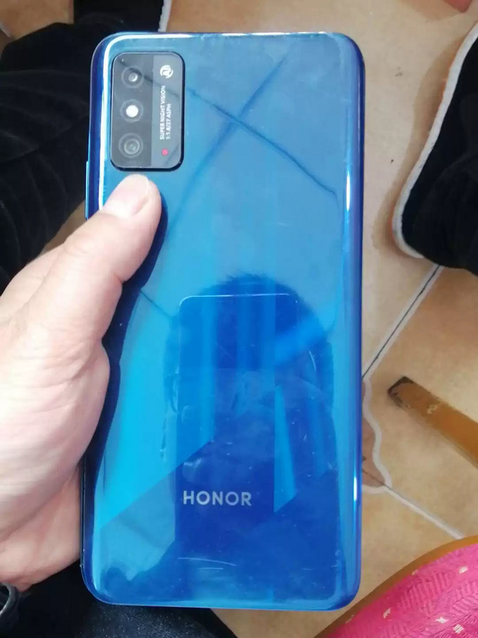 2022-10-14 13:55:59华为荣耀x10 max 8 128  没有nfc ,荣耀 kkg-an00